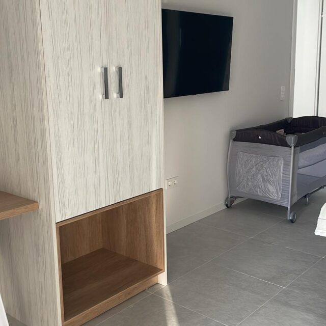 01699c97-1c09-40ed-994c-17f8094e4a8d