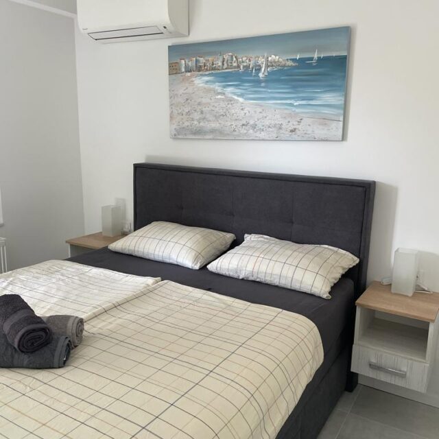 87e40f74-c9f0-48de-a1f6-e79ef18b6319