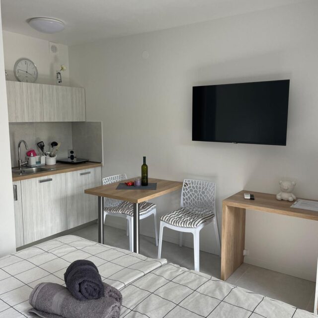 899e38f0-7f8f-4a99-be19-4c4bef70b1cc