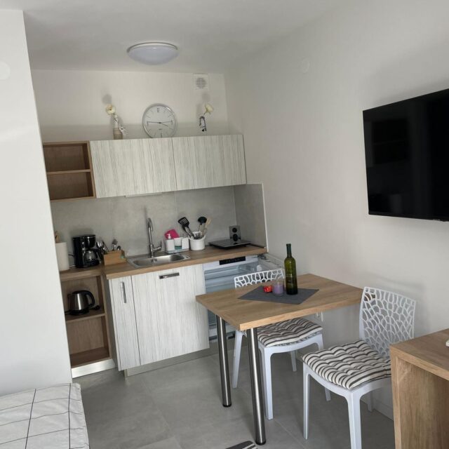 9c848aa3-64fb-4f00-901a-7cdb1a2522e7