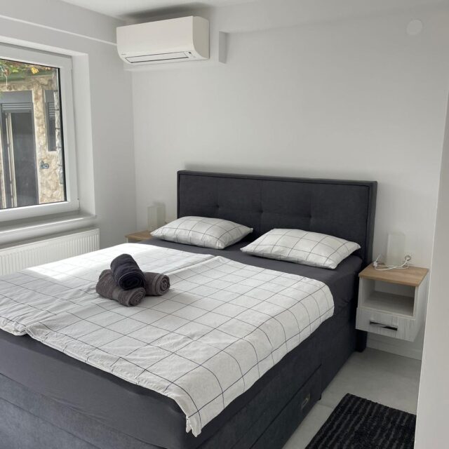 b131a9f7-a66b-48ad-8d94-83b27a45aeb3